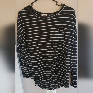 Old Navy Black & White Sweater